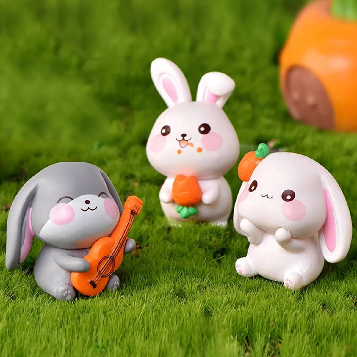 Set aus 4 Resin Cute Rabbit Ornaments – Niedliche DIY Schlüsselanhänger und Miniatur-Landschaftszubehör