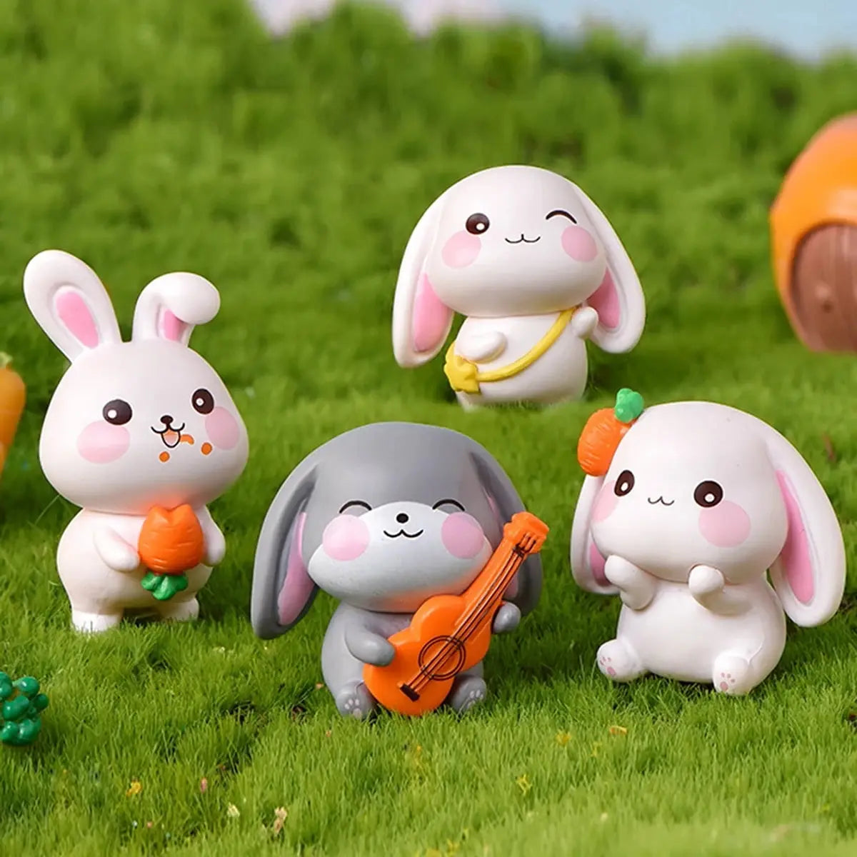 Set aus 4 Resin Cute Rabbit Ornaments – Niedliche DIY Schlüsselanhänger und Miniatur-Landschaftszubehör